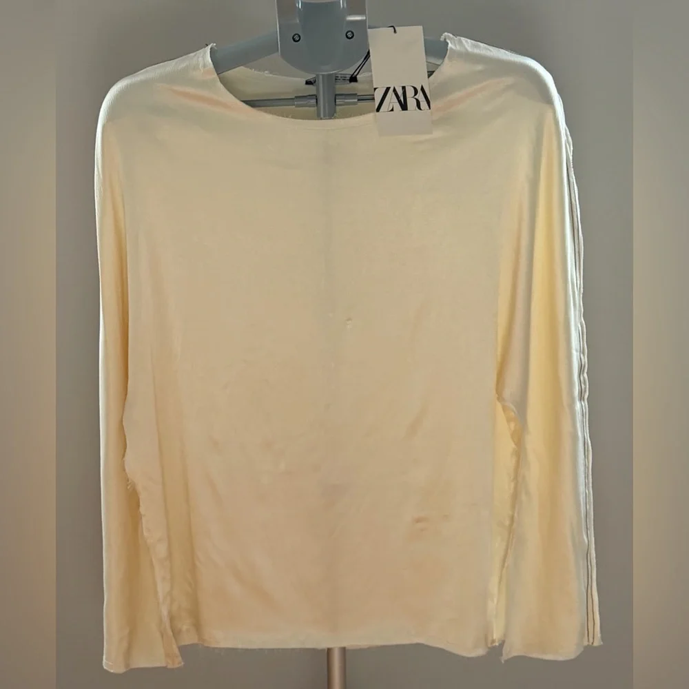 Zara Soft Cream Blouse - Picture 3 of 9